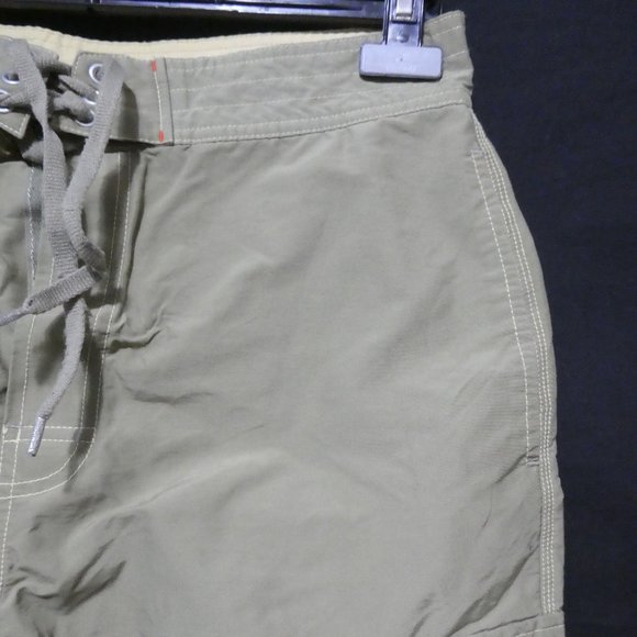 TOMMY HILFIGER | medium | Olive Green Cargo Shorts / Swim Shorts | NWOT - Picture 5 of 16